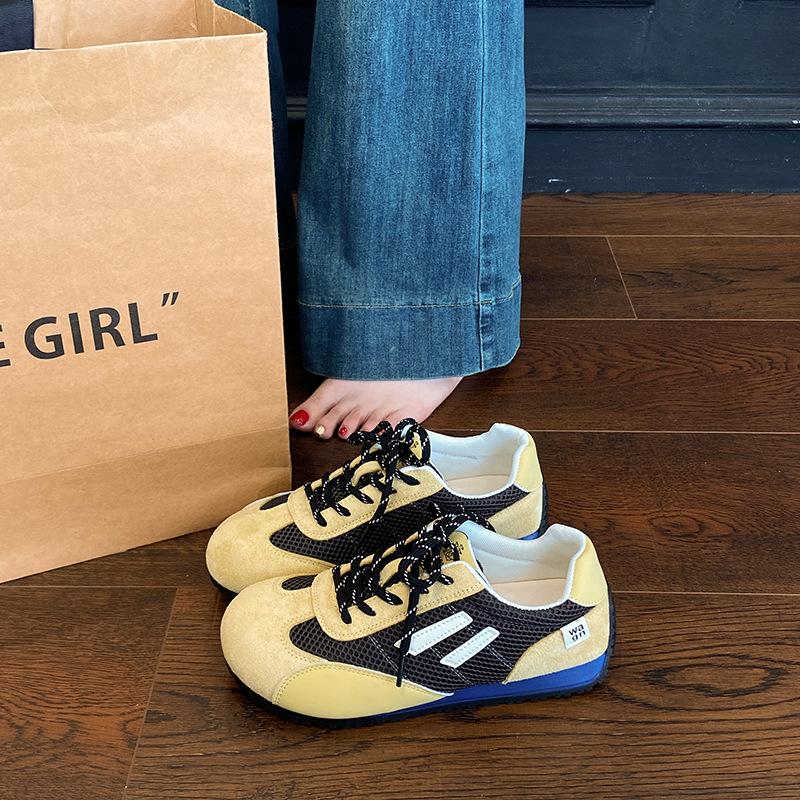 Korean Version of Striped Little White Shoes Women's Autumn 2025 New Mesh Lace-up Sports and Leisure Light Color Matching German Training Shoes