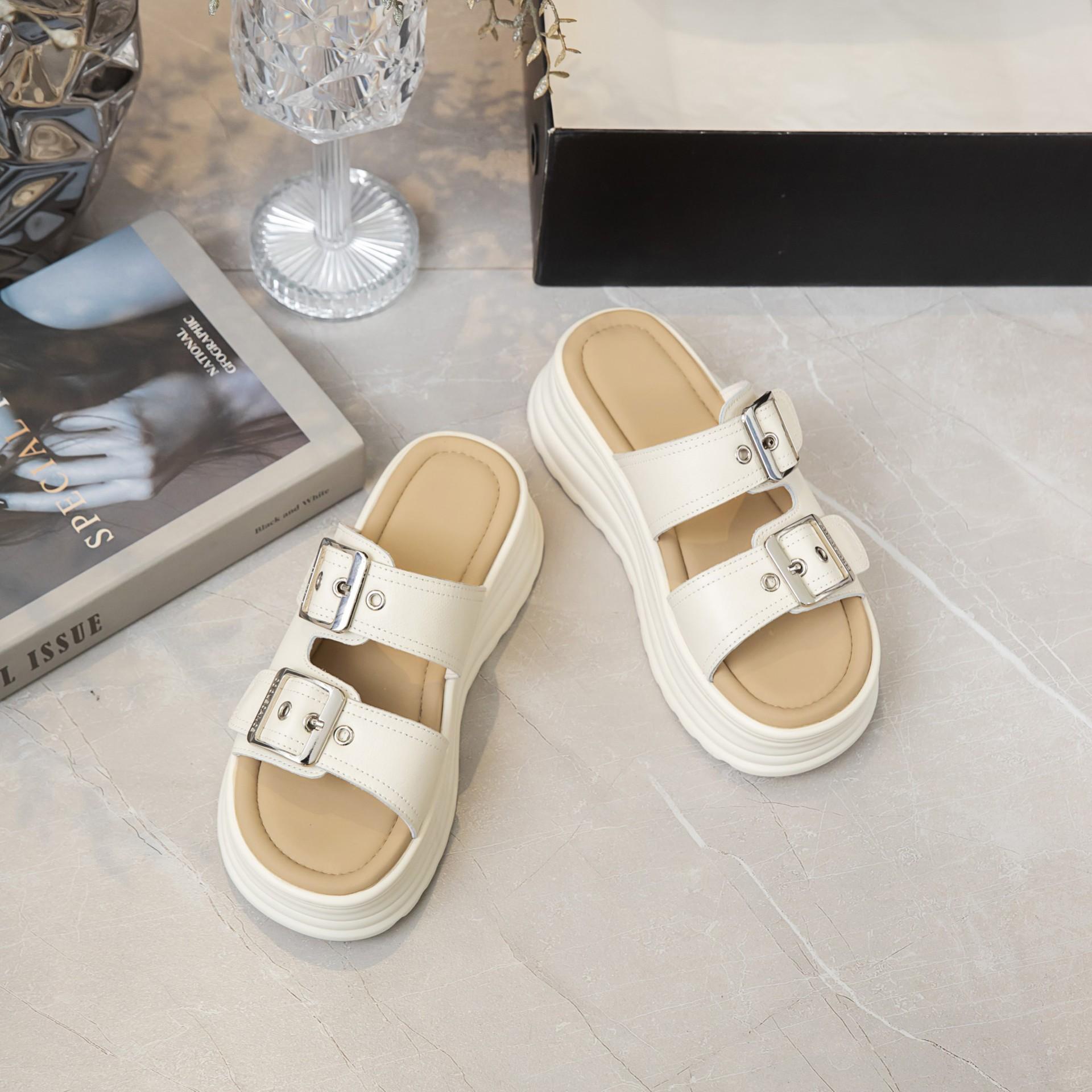 

Summer new belt buckle slippers women s wear casual fashion heightening thick sole one word beach muffin shoes 40 бежевий