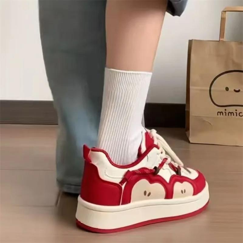 Autumn and Winter Thick Soled Wear-resistant Casual Shoes Apple Patterned Women's Korean Style White Shoes Versatile Board Shoes