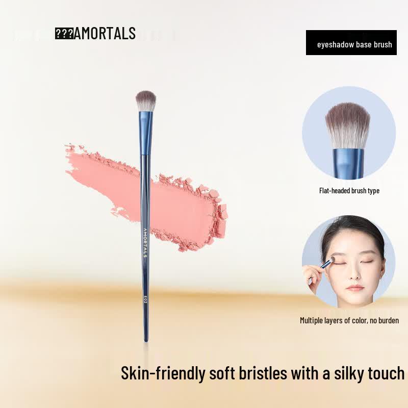 AMORTALS Galaxy Roam Eyeshadow Brush