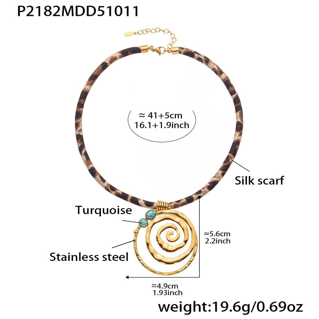 Qiong Yao Design Sense Photochromic Geometric Pendant, Long Leopard Print Necklace, Simple 18K Gold Plated Clavicle Chain.