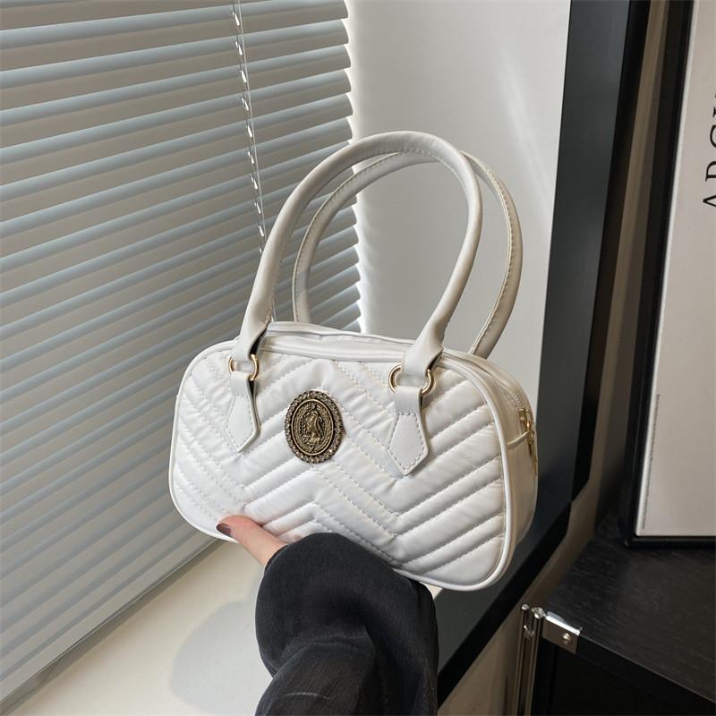 Elegant Summer Fashionable Minimalist Crossbody Bag For Women Stylish Square Design