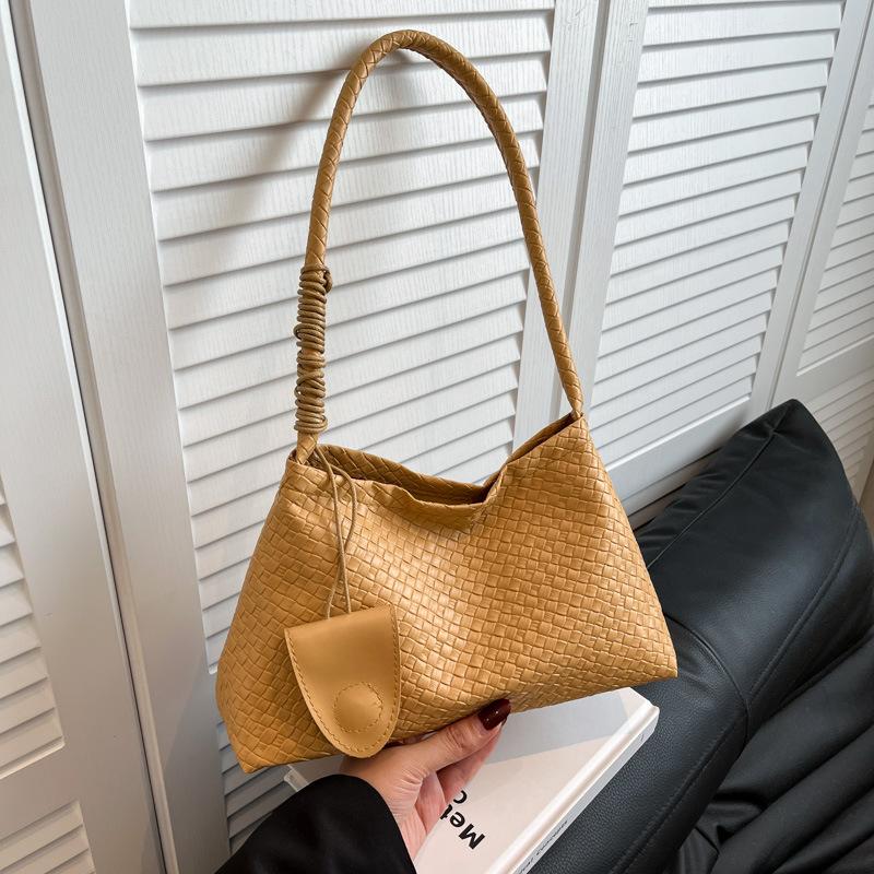 

Niche underarm bag women s summer new fashion handbag retro woven shoulder bag хаки
