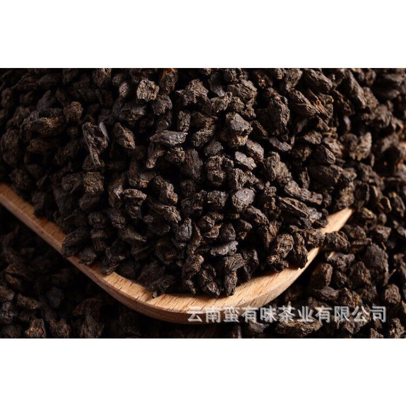 500 g reifer Yunnan Puerh-Tee, Menghai-Tee mit klebrigem Duft, versteinerter loser Tee