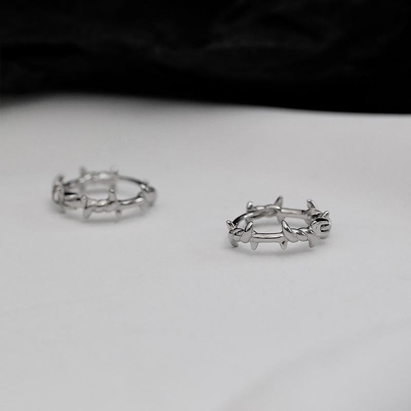 ZAKOL Fashion Gothic Punk Barbed Wire Little Thorns Hoop Earring for Women Men Statement Sliver Color Party Zircon
