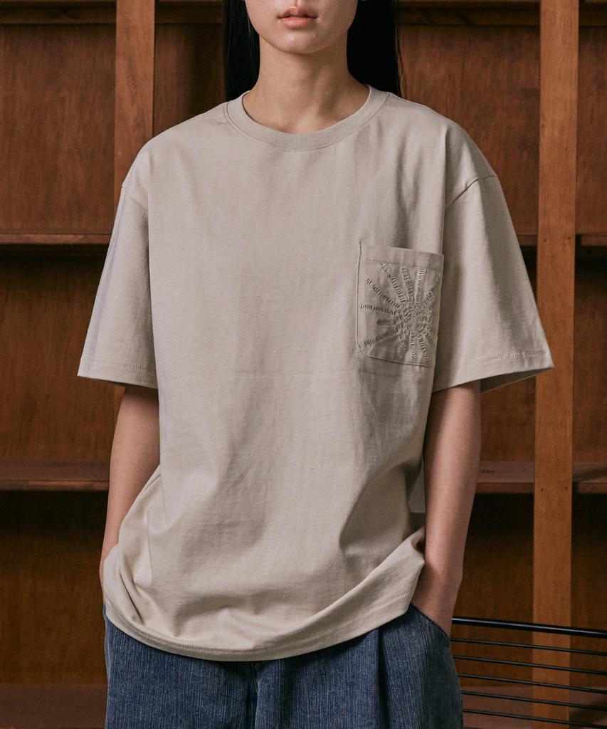 Iseuteuseobiseusyab Liberation Kopet Short Sleeve T-Shirt - Cream