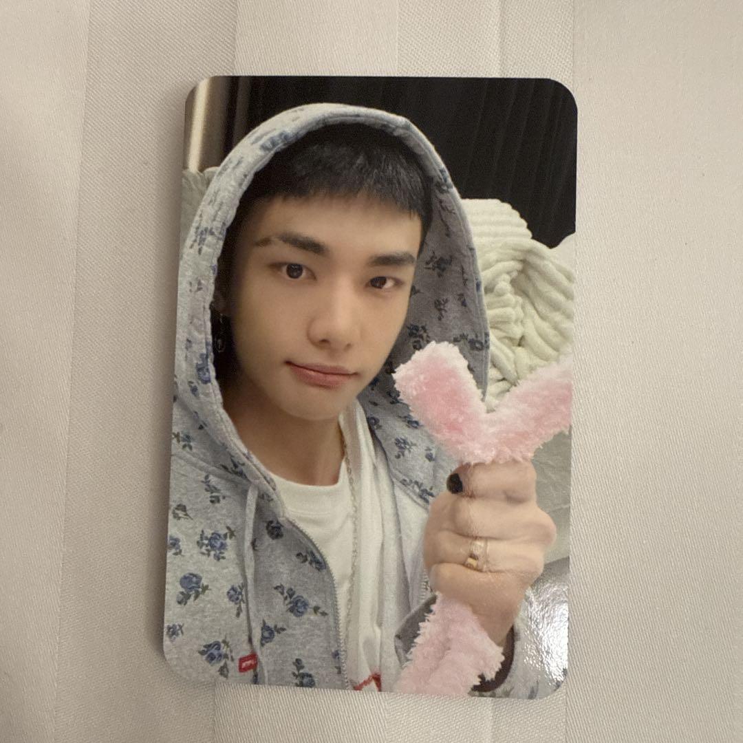 

[Б/У] straykids Хёнджин KARMA лимитированная версия торговая карточка