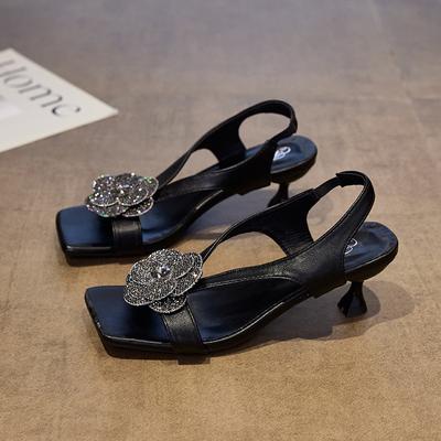 Calzado para mujer – Sandalias