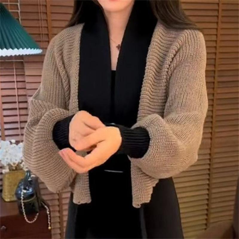 2025 Autumn and Winter New Lazy Style Color Matching Sweater Jacket Femininity Celebrity Style Versatile Women's Knitted Cardigan