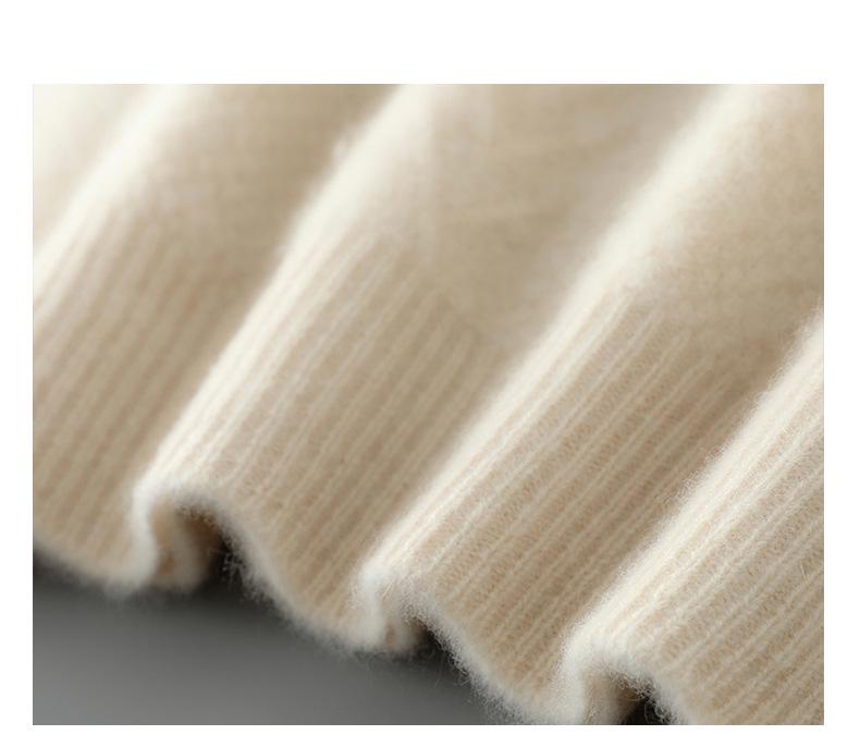 Men's 100% Pure Wool High Neck Seamless Knitwear Base Layer – Loose, Thickened, and Perfect for Autumn/Winter.