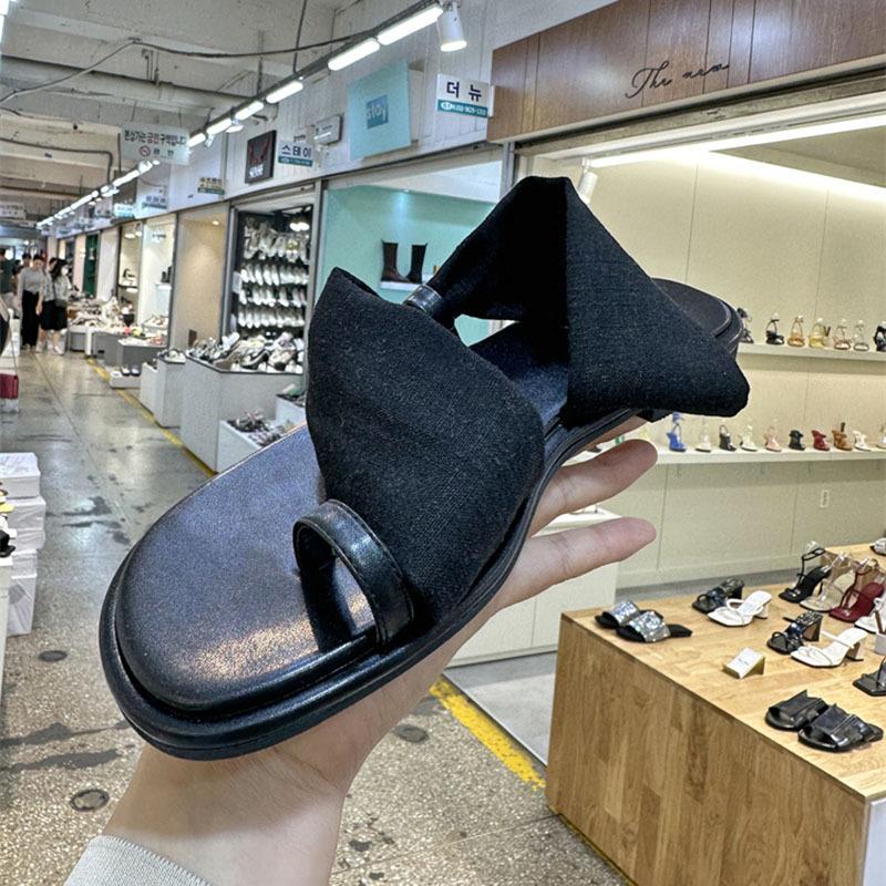 

Корейская версия нишевого дизайна, леопардовый принт, закрытый носок, плоская подошва, женские тапочки для улицы, летняя новинка, модные пляжные сандалии для отпуска 40 чёрный