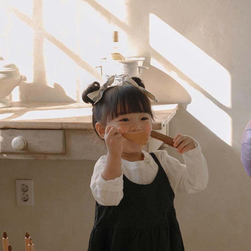 The moment when arimcloset coordination becomes fun - 2 types of ribbon pins (1 ea)