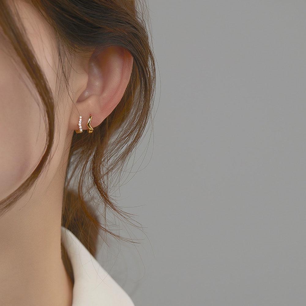 Trendy Simple Temperament Flower Exquisite Jewelry Clip Earrings Ear Cuff Stud Earrings Ear Buckle