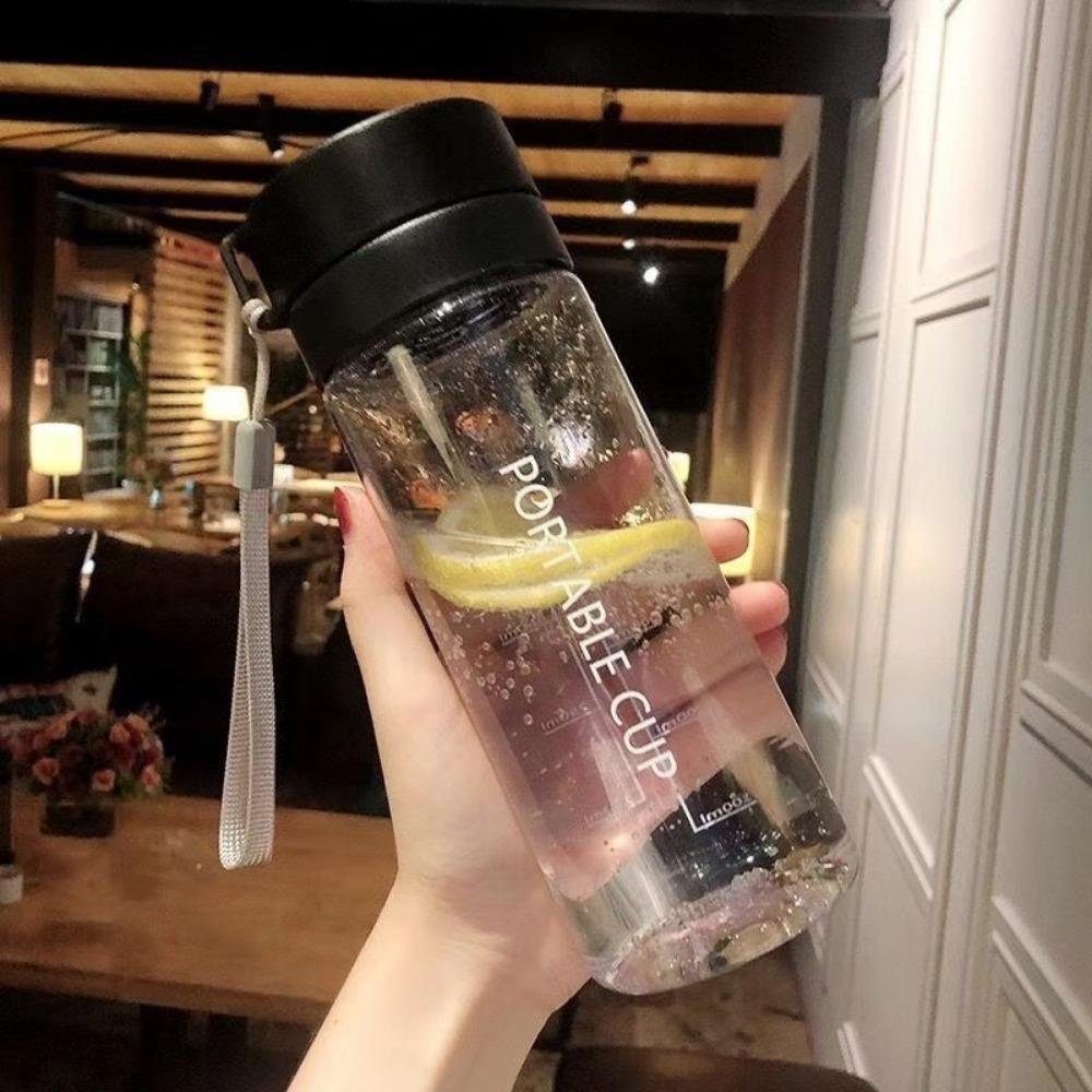 

Portable Transparent Water Cup Large Capacity with Lanyard Sports Water Bottle Frosted 800ML Plastic Cup Outdoor