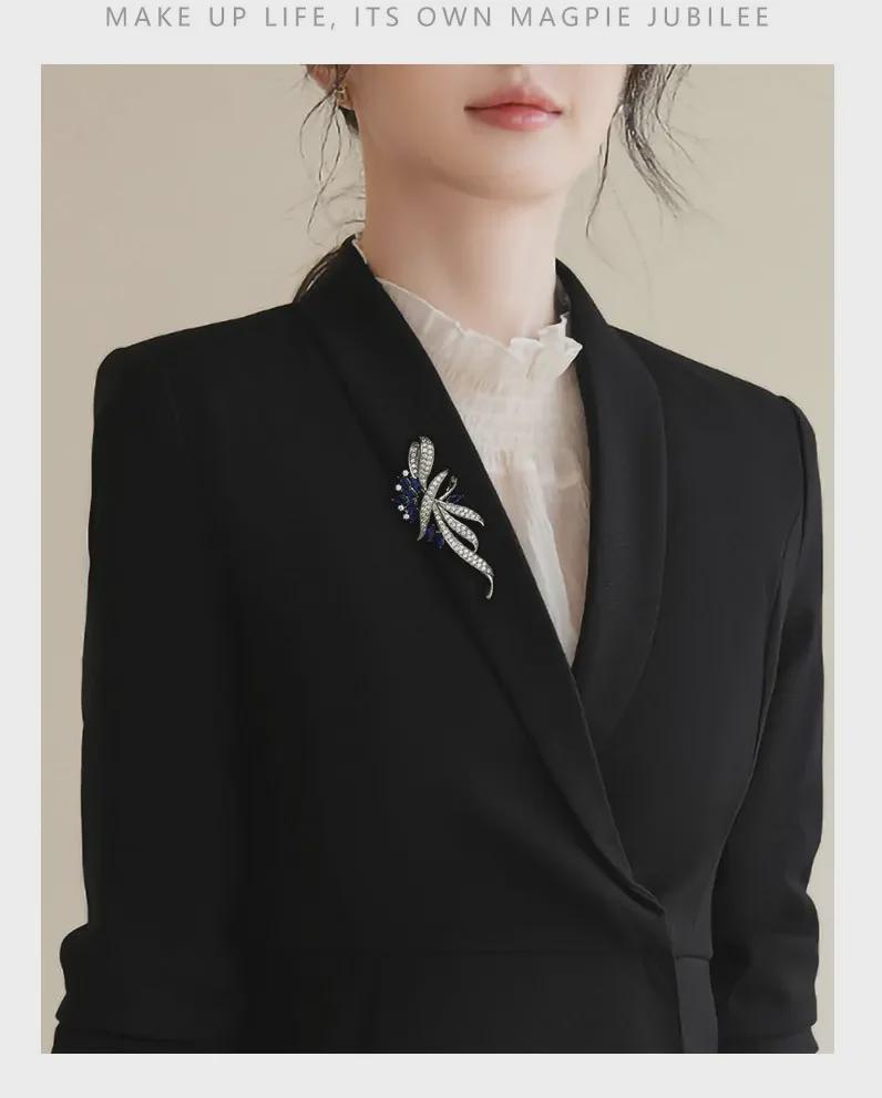 Luxurious Zircon Flower Bow Brooch: Stylish & Versatile Pin