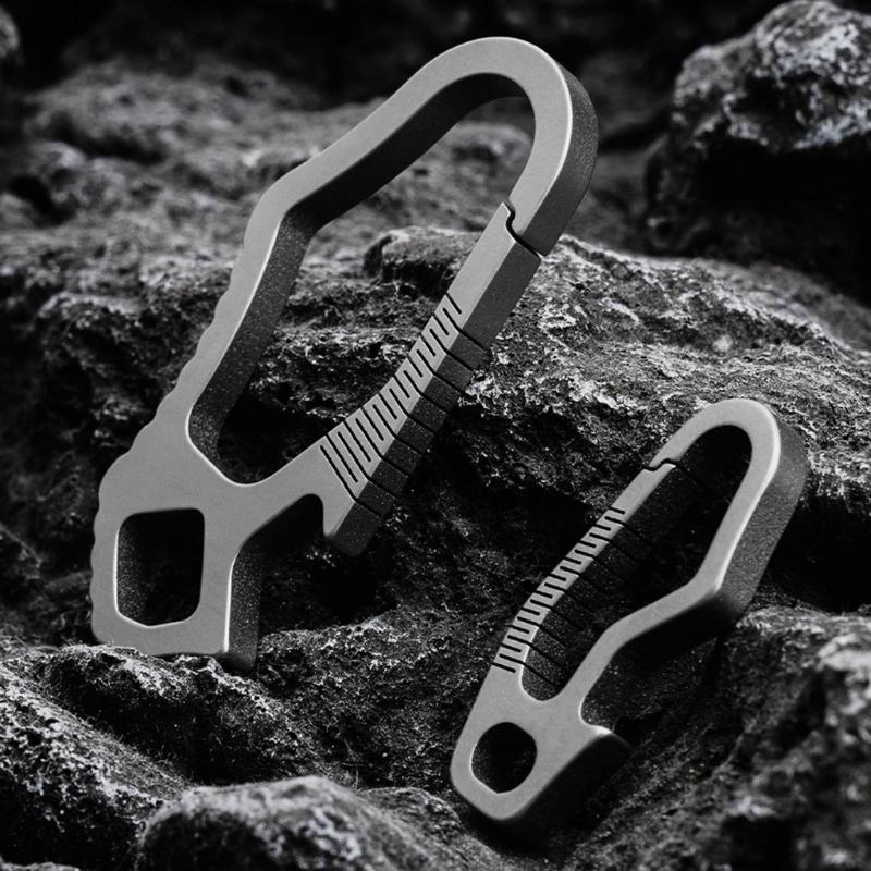 Durability Alloys Keychains Clip Carabiner with Bottle Openers Tool Compacts Carabiner for Outdoor Activity