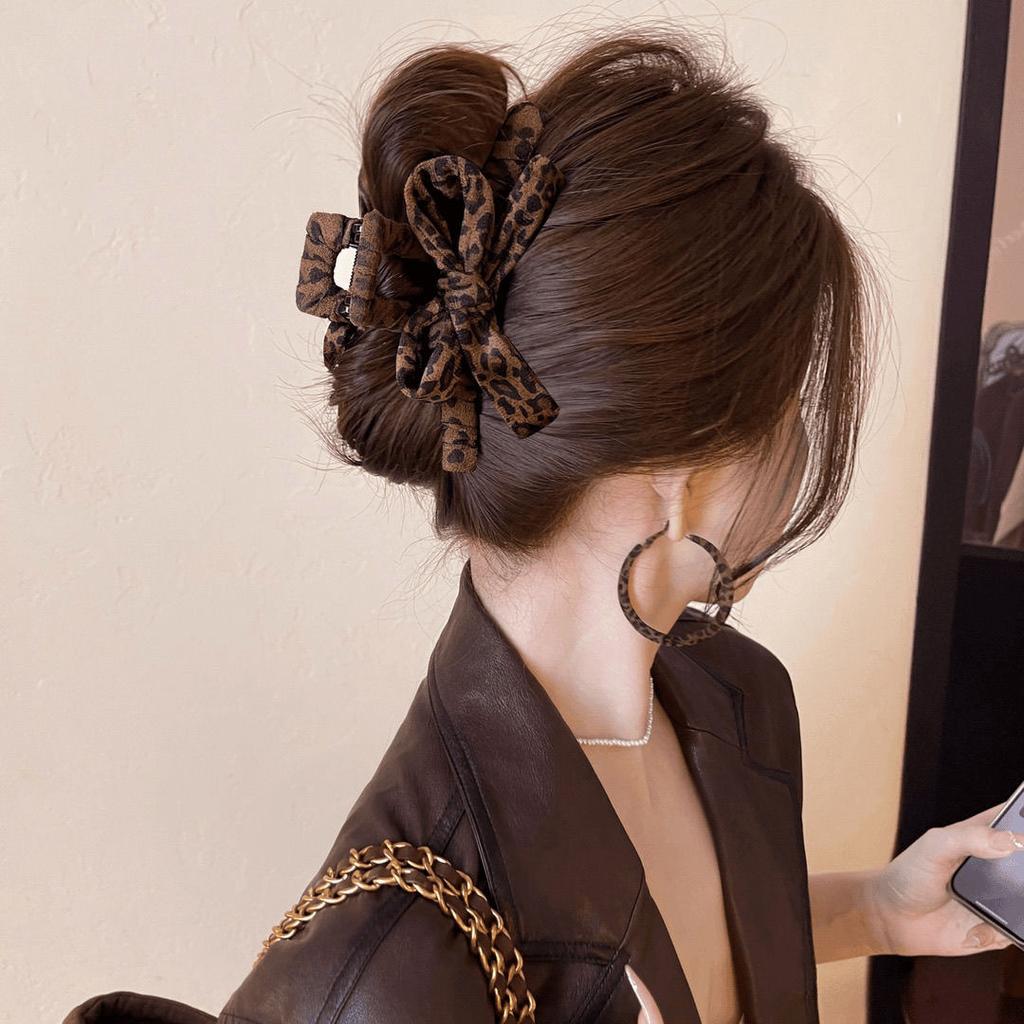 2pcs Elegant And Fashionable Temperament Leopard Print Fabric Double-sided Bow Clip High-end Women's Hair Accessories Headwear