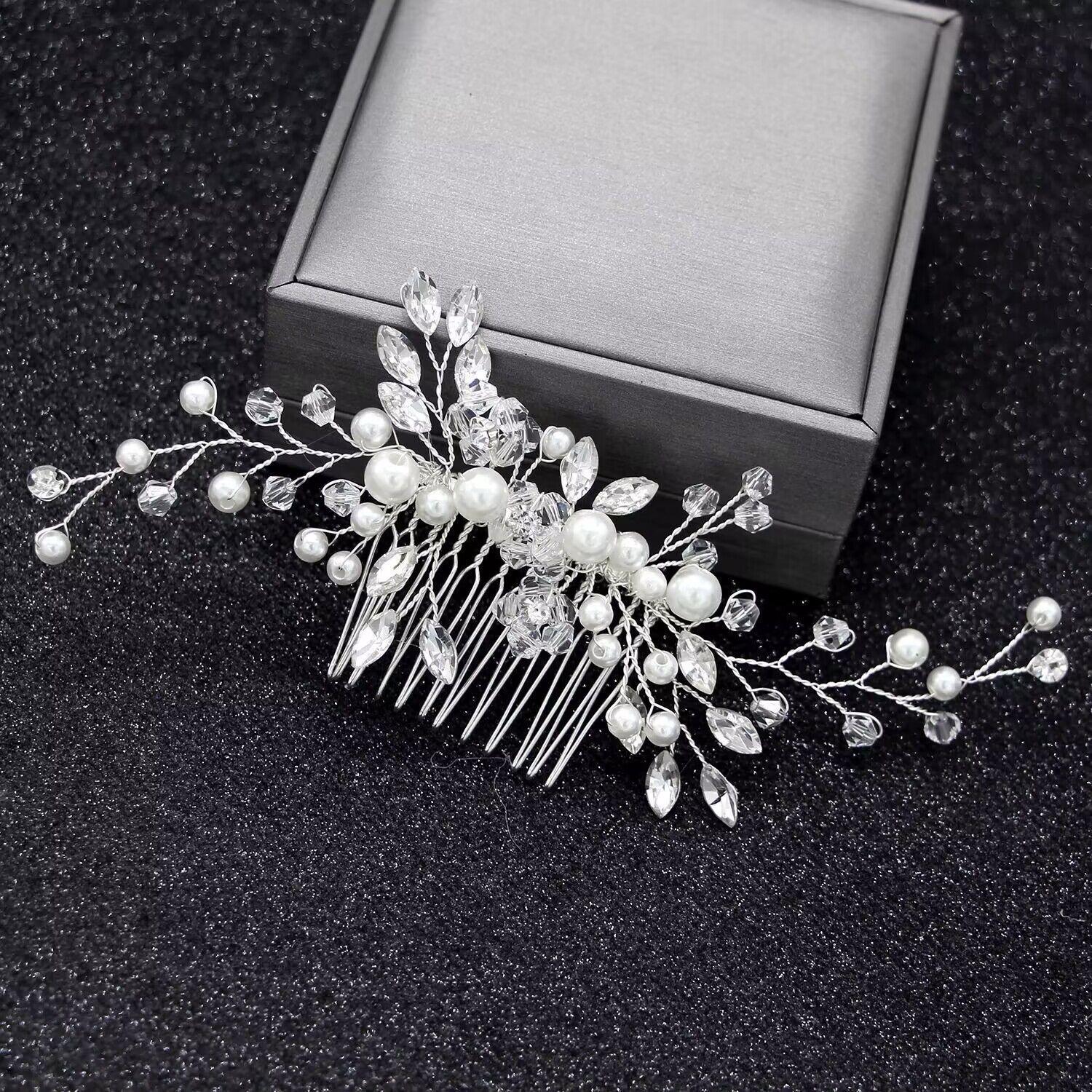 

New pearl hair comb, white crystal headdress, banquet disc hair accessories, bridal headdress plug comb.