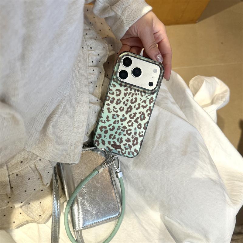 Mint Green Leopard Print Phone Case For iPhone 17 Pro 16 15 14 Pro Max with Wrist Strap Shockproof 16 17 15pro Protective Cover