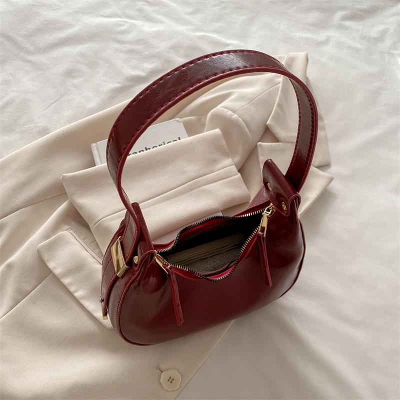 Pu Water Dumpling Shape Crossbody Bag With Zipper Closure For Daily Use
