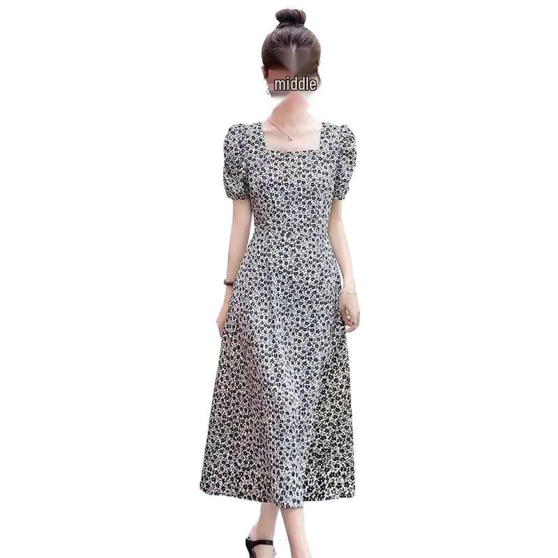 Chic French Floral Print Knee-Length A-Line Dress for Women: Summer Tea Style with Waist-Cinch and Slit Detail
