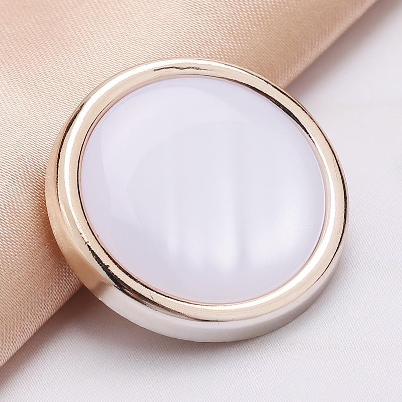 10 Pieces of Circular Plastic Buttons Women's Clothing Decoration Accessories Hand Sewn Buttons