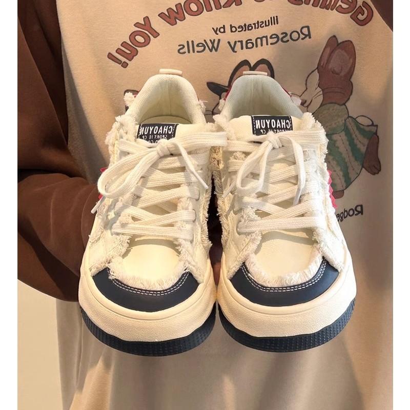 Thick-soled velvet board shoes 2025 winter new versatile little white shoes ins student casual niche warm cotton shoes