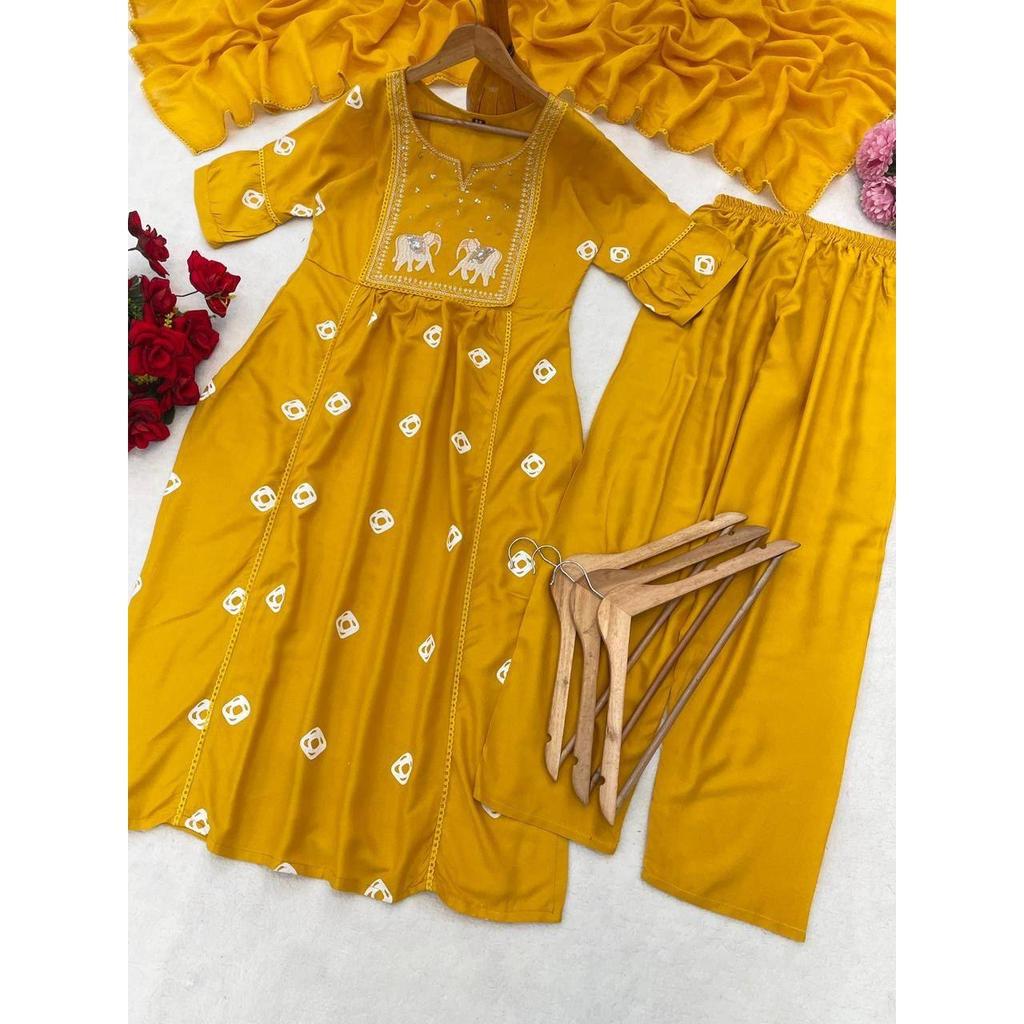 Vă prezentăm setul frumos de costum și duppta New Reyon