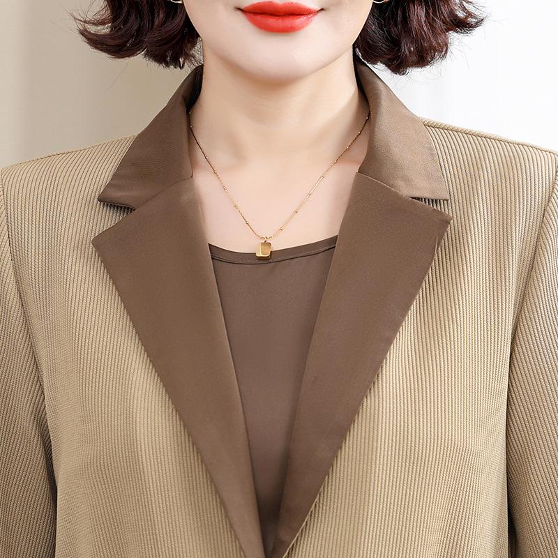 Stylish Autumn Three-Piece Set for 50+ Women: Age-Defying Casual Suit