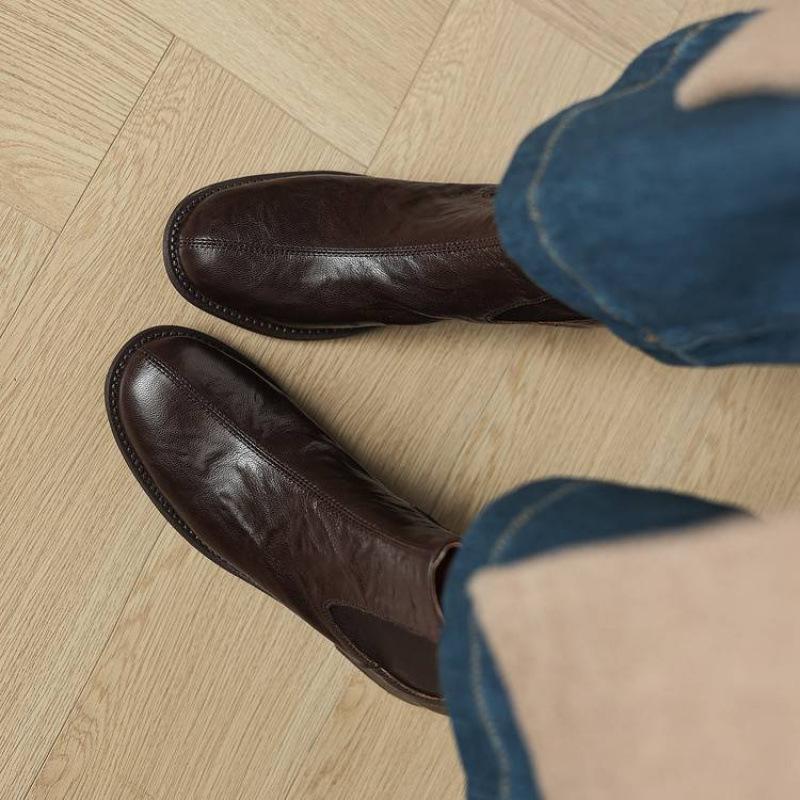 

Autumn and winter leather Martin boots solid color medium heel versatile round head large size women s boots new women s leather boots medium boots wo 40