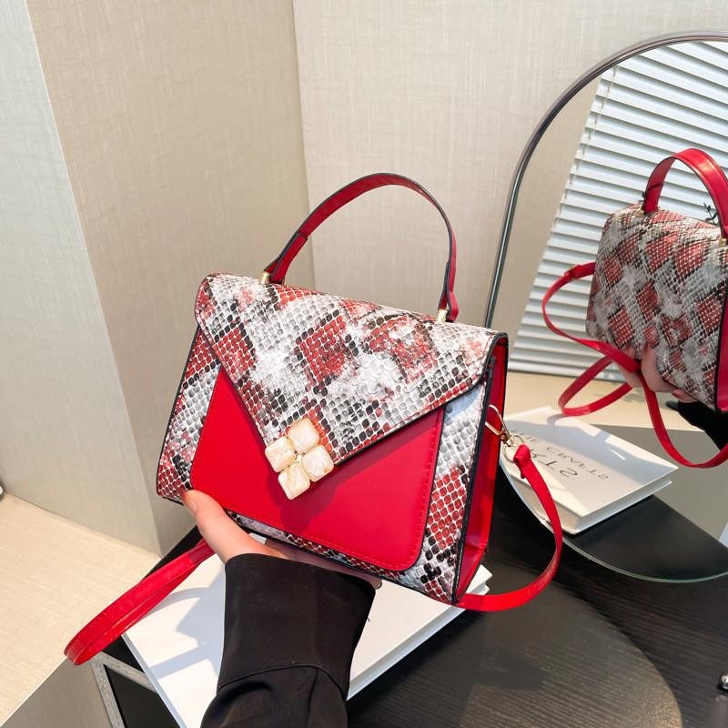 Stylish Pu Shoulder Bag For Women With Unique Design Perfect For Daily Use