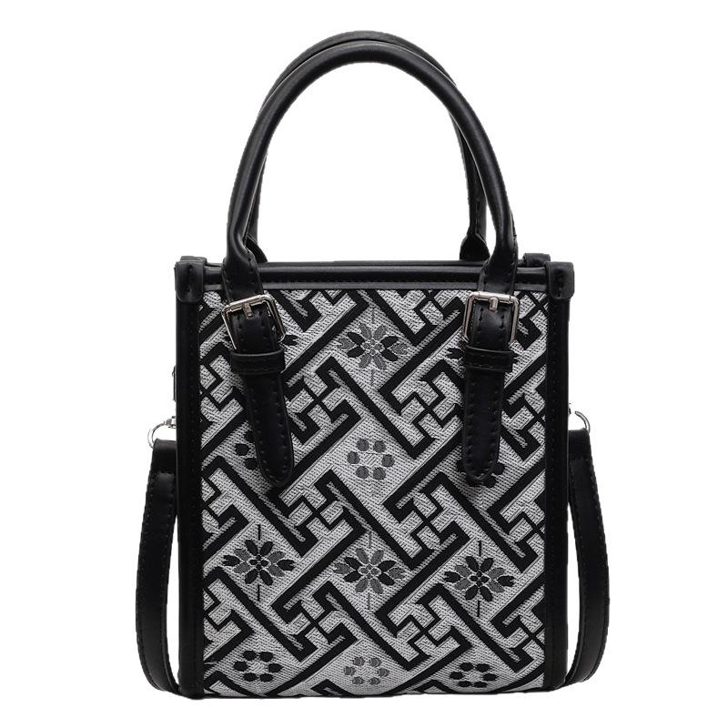 New Fashion Handbag Women's Versatile Shoulder Messenger Bag Women