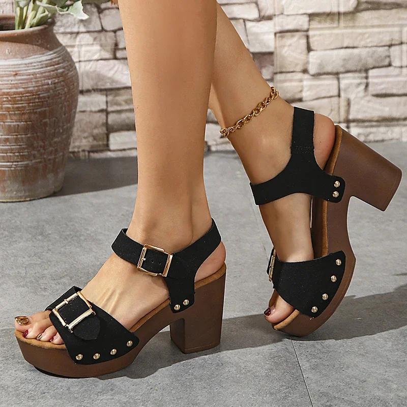 Fashion Trend Square Metal Buckle Thick High Heel Sandals Women's Summer New Platform Fashion Sandels Rivet Decor Plus Size 43 Sandalias