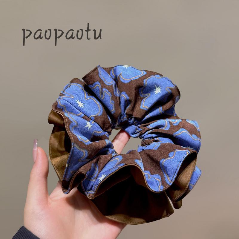 Retro Blue Contrast Print Double-Layered Scrunchie for Women - High-End Light Luxury Pleated Hair Tie.