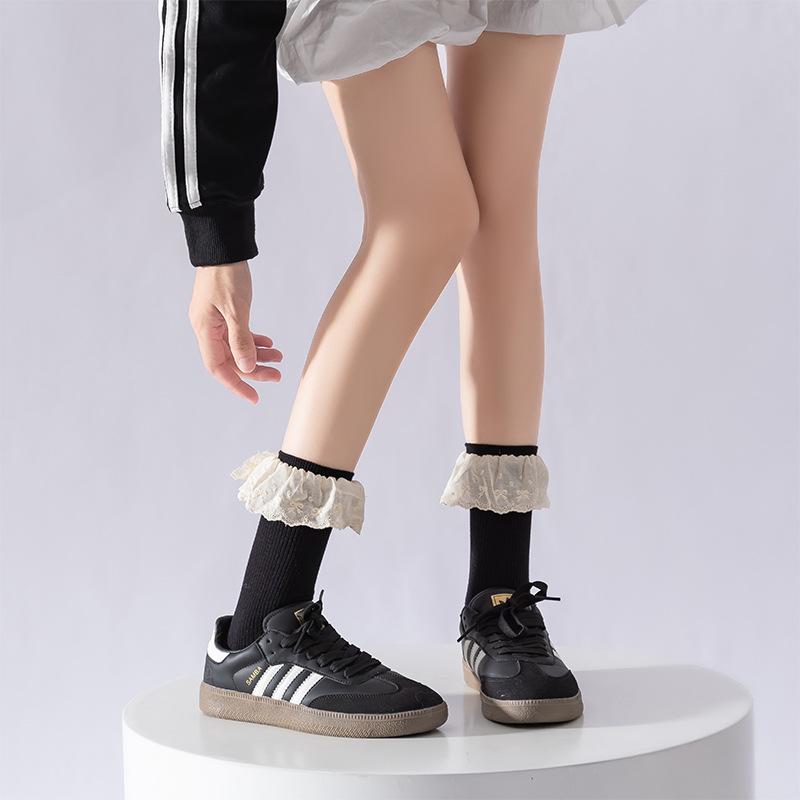 Female Spring and Autumn Lovely Bow Lace In Cylinder Stack Stack Socks