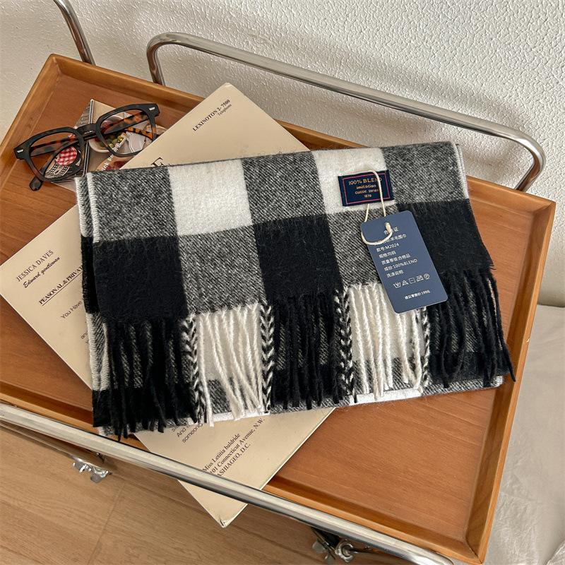 Vielseitiger, weicher und klebriger Karoschal aus Kaschmirimitat mit Quaste für den Winter, luxuriös, neu, modisch, verdickter, warmer Schal für Damen