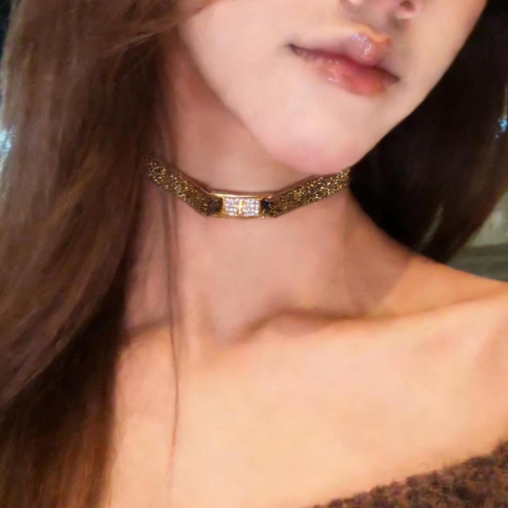 Cross Jewelry: European & American Light Luxury Rhinestone Necklace & Velvet Choker