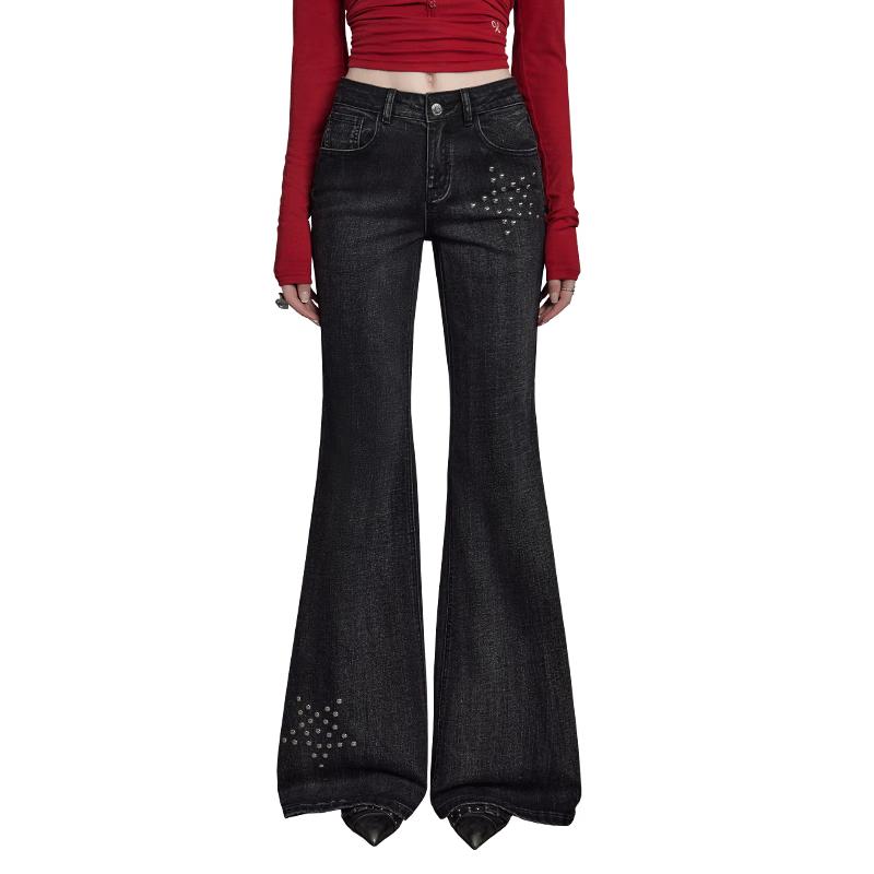 

UNIFREE Women s Retro Low-Rise Slim Micro-Flare Jeans with Rivets M