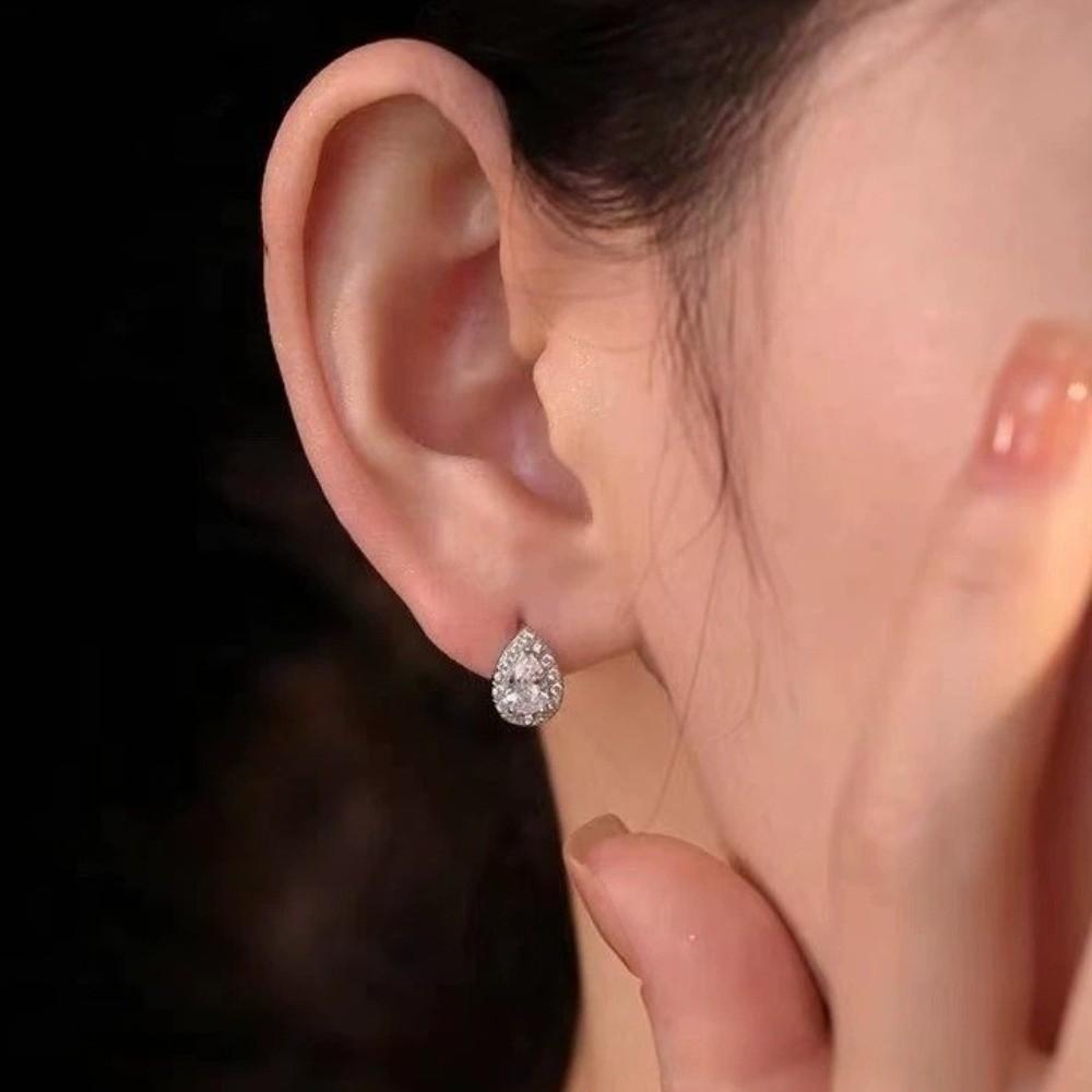 Pear Teardrop Stud Earrings Mini Ear Buckle Elegant Fashion Water Drop Zircon Hoop Earrings Girls