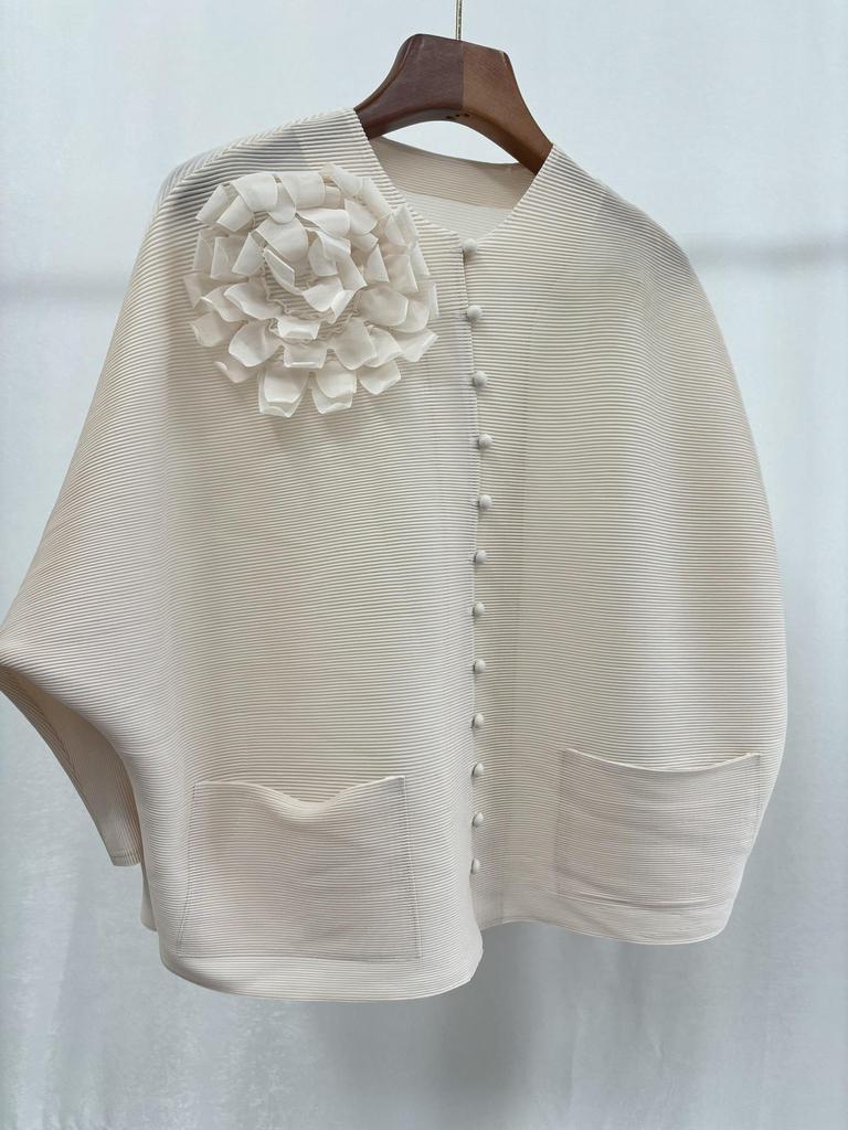 Women's Retro Frog Button Long Sleeve Top & Pantsuit - Miyake Two-Piece Set for Autumn