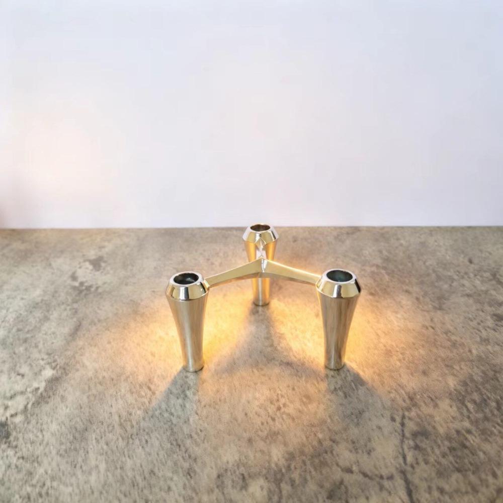 Light Luxury Minimalist Design Candle Holder Nordic Alloy Candle Stand Home Decore Candelabra Gift