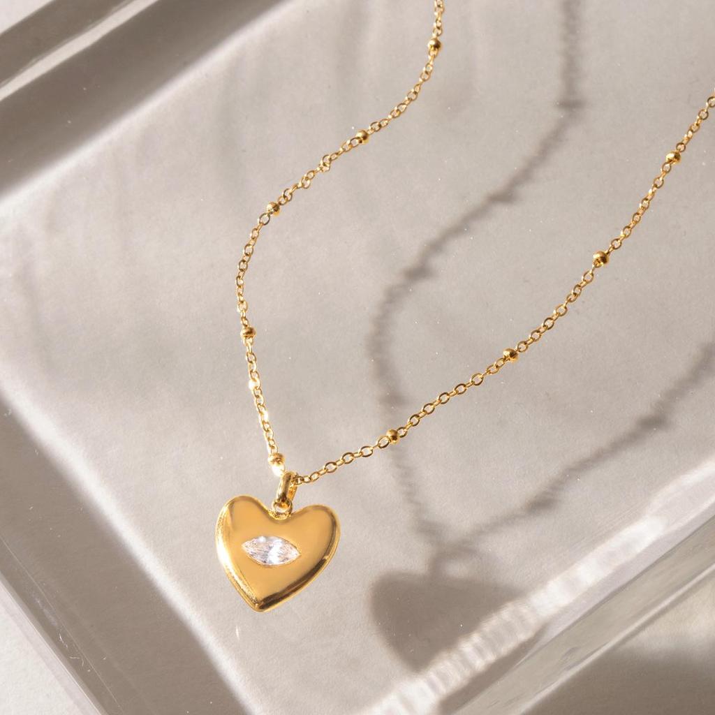 Wanxing 18K Gold-Plated Stainless Steel Marquise Zircon Devil's Eye Heart Pendant Necklace for Women
