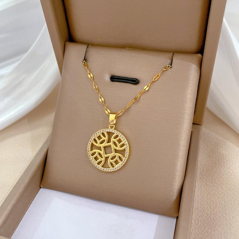 Personalized Niche Design Temperament Smart Shining Necklace Women, Simple Luck Pendant