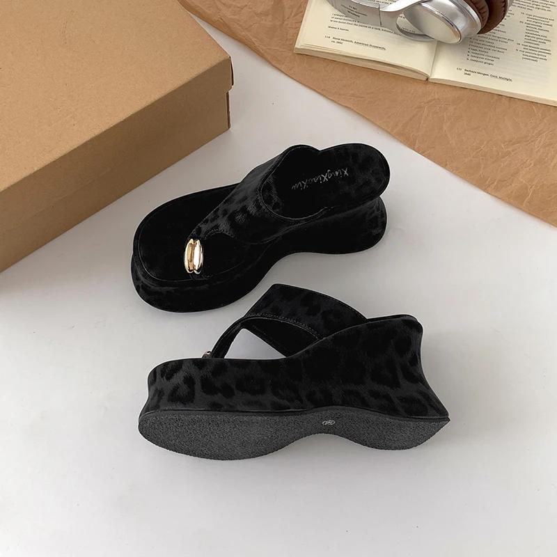 Fashion 2025 Summer Platform Wedges Woman Clip Toe Slippers Fashion Thick Bottom High Heels Party Slides Shoes