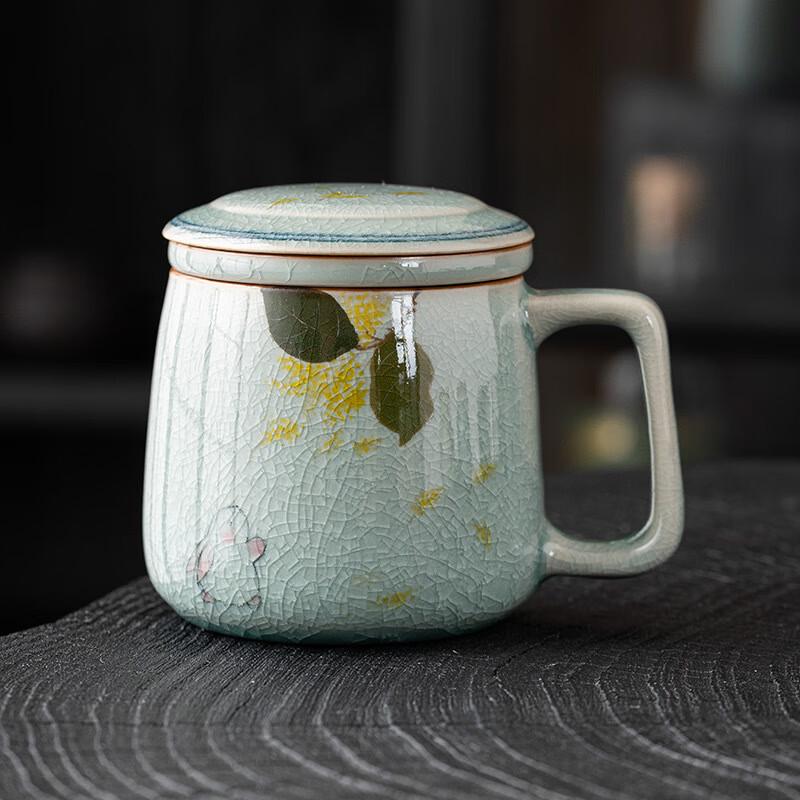 Hand-Painted Jade Rabbit Ceramic Mug with Lid