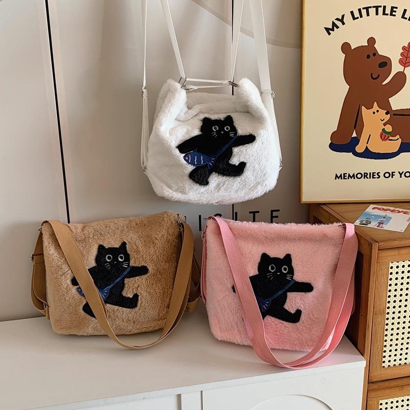 Autumn and winter plush messenger bag women's new fashion cartoon shoulder bag cute niche student backpack
