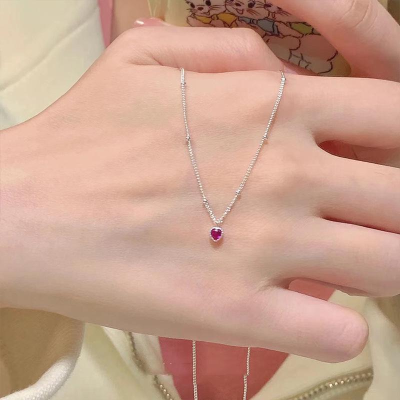 Trendige Pfirsich-Herz-Schlüsselbein-Kette für Damen - Schlichtes, Nischen-Design
