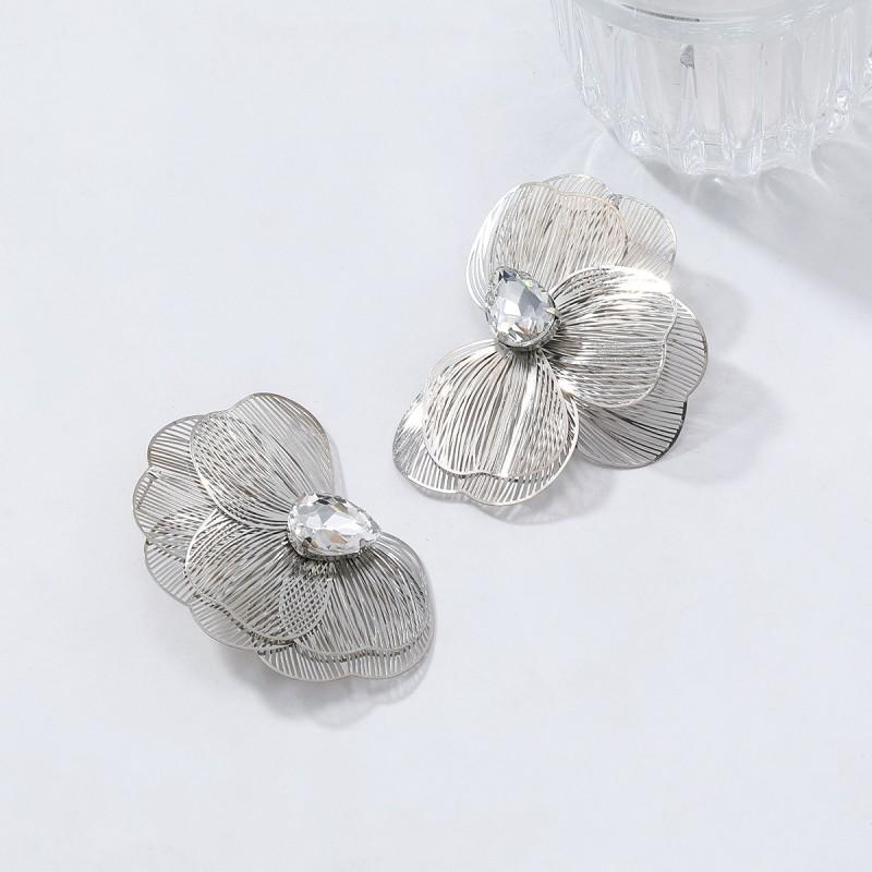 Gold Floral Stud Earrings With Rhinestone Accents Hollow Out Design Women Fashion Jewelry