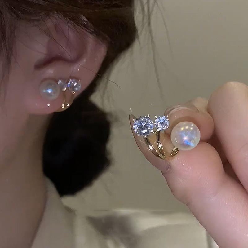 

Pearl Mermaid Girl Silver Needle Earrings - Luxurious Style Earrings with High-Class Charm Stud Earrings
