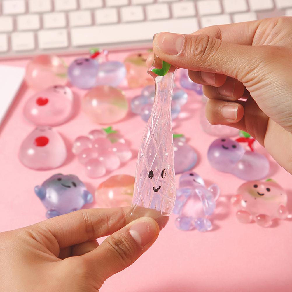 10/20pcs Cute Fruit Toy Random Style Stress Toys PVC Relieving Stress R6U0